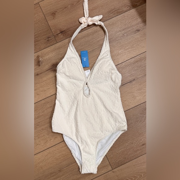 Cupshe Plunge Halter Cutout One Piece Swimsuit size Small - Picture 3 of 6